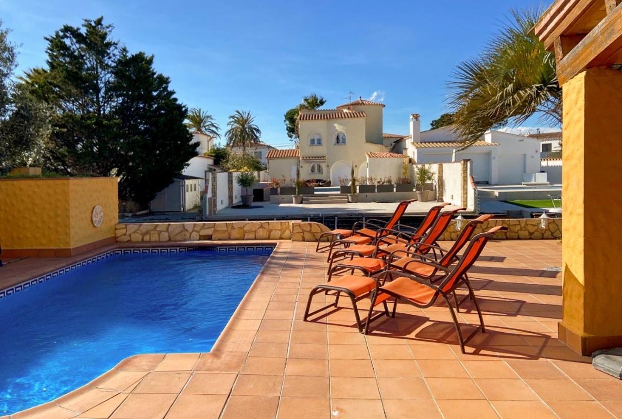 Ampuriahome Villa Hosting 15, Pool & Mooring Empuriabrava Εξωτερικό φωτογραφία