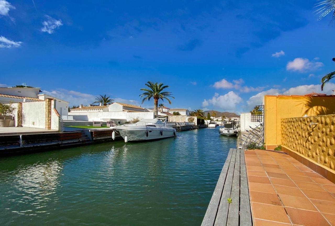 Ampuriahome Villa Hosting 15, Pool & Mooring Empuriabrava Εξωτερικό φωτογραφία